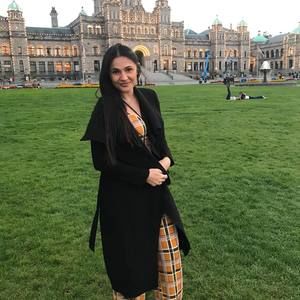 Meet your Posher, Alexandra